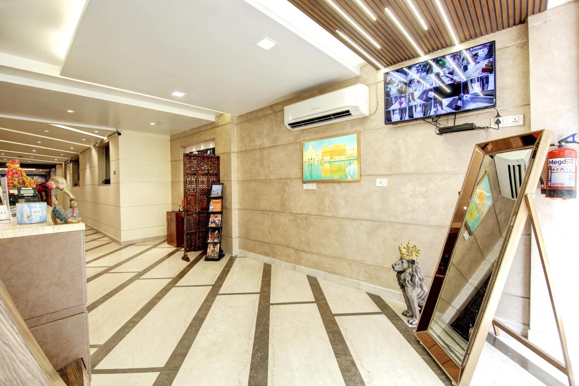Hotel Neu Villa - Near Connaught Place & New Delhi Railway Station Ngoại thất bức ảnh